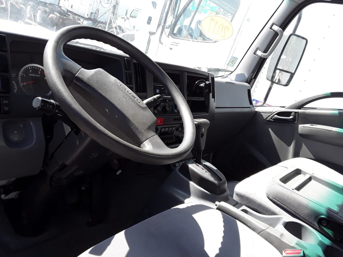 2017 Isuzu NRR 675781