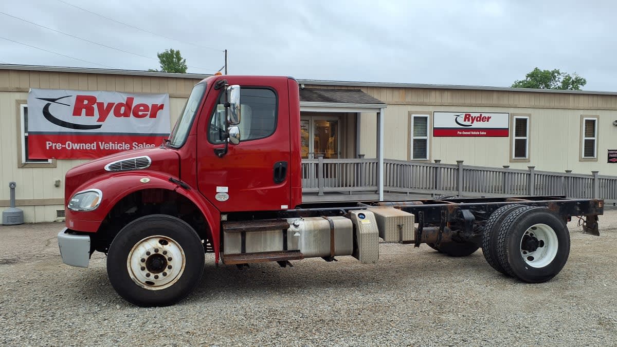 2017 Freightliner M2 106 in West Chester, OH