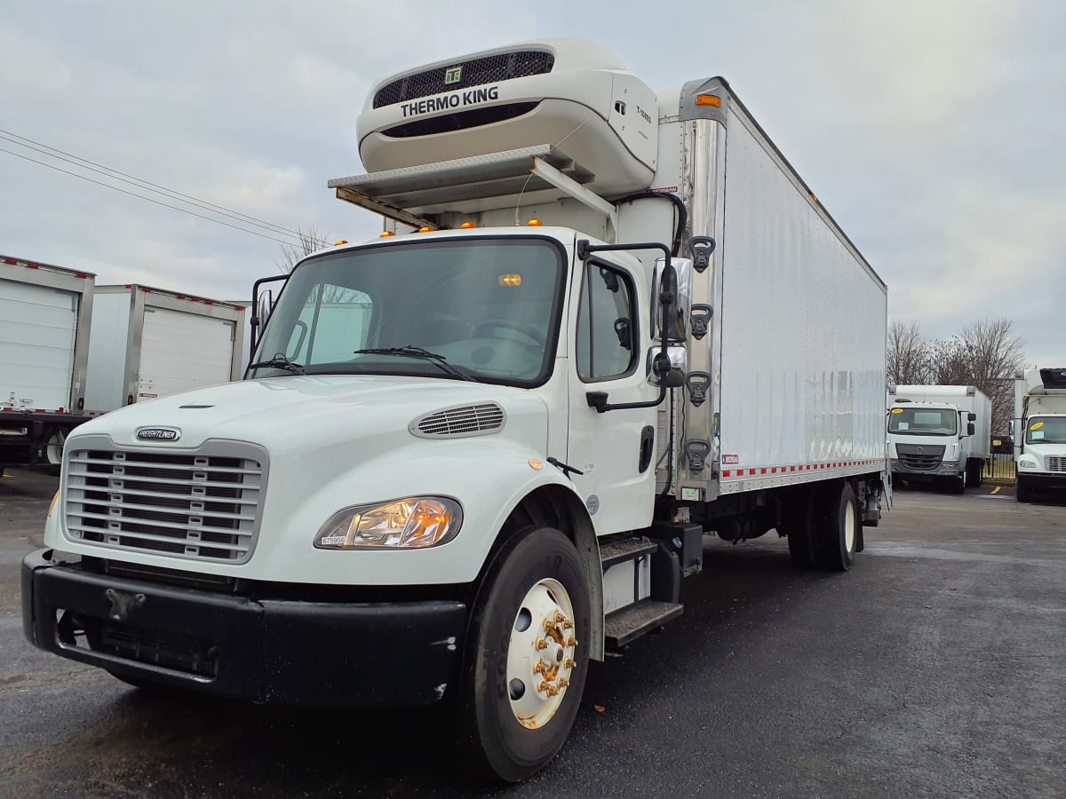 2017 Freightliner M2 106 - image 1