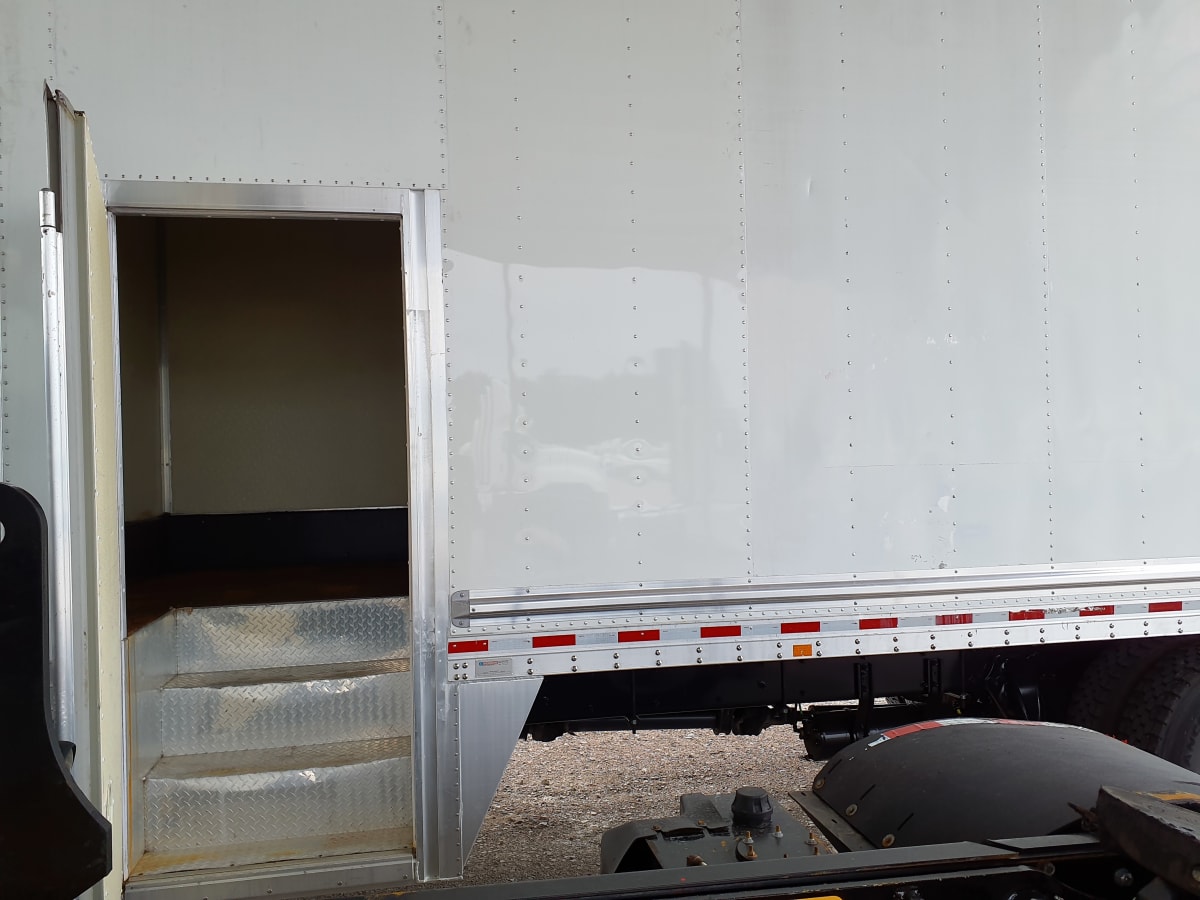 2017 Freightliner/Mercedes M2 106 675974