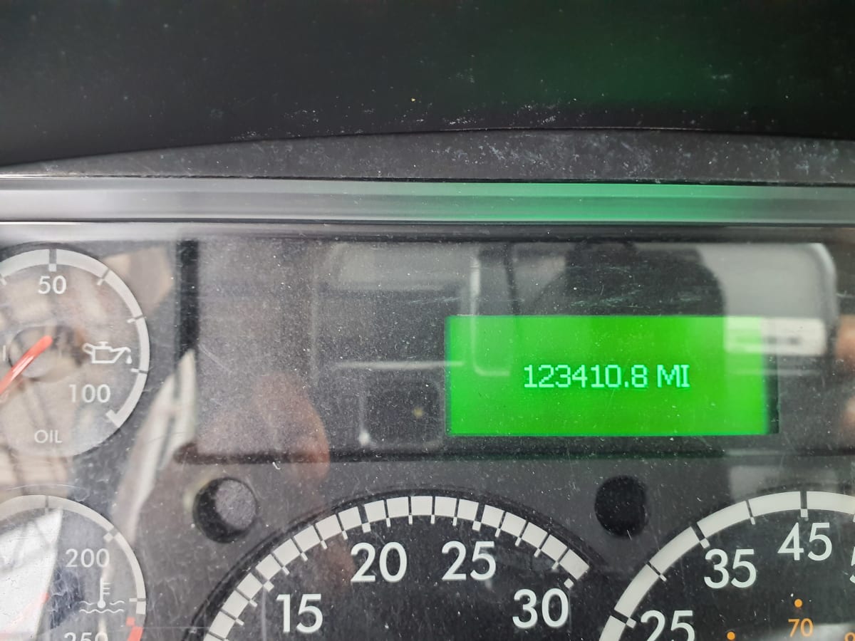 2017 Freightliner/Mercedes M2 106 675974