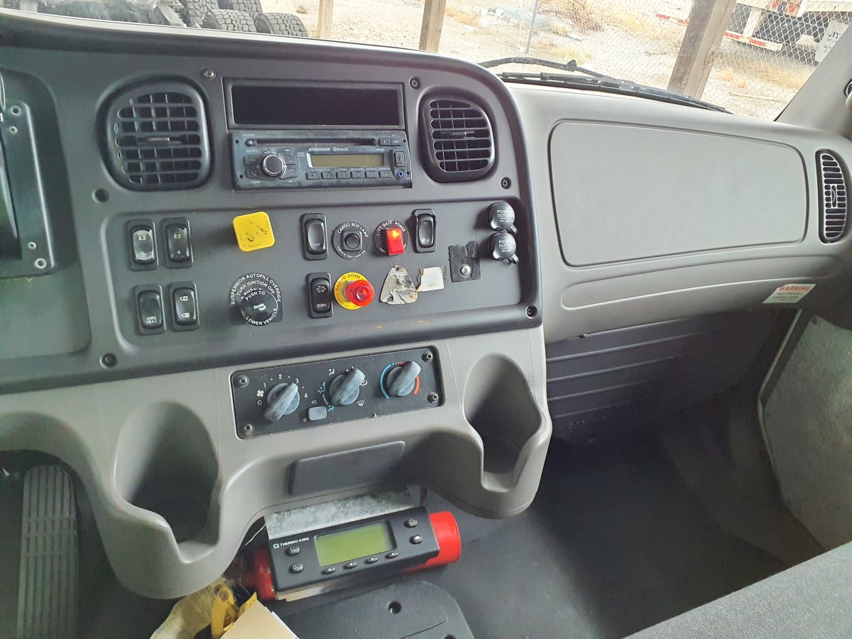 2017 Freightliner/Mercedes M2 106 675974