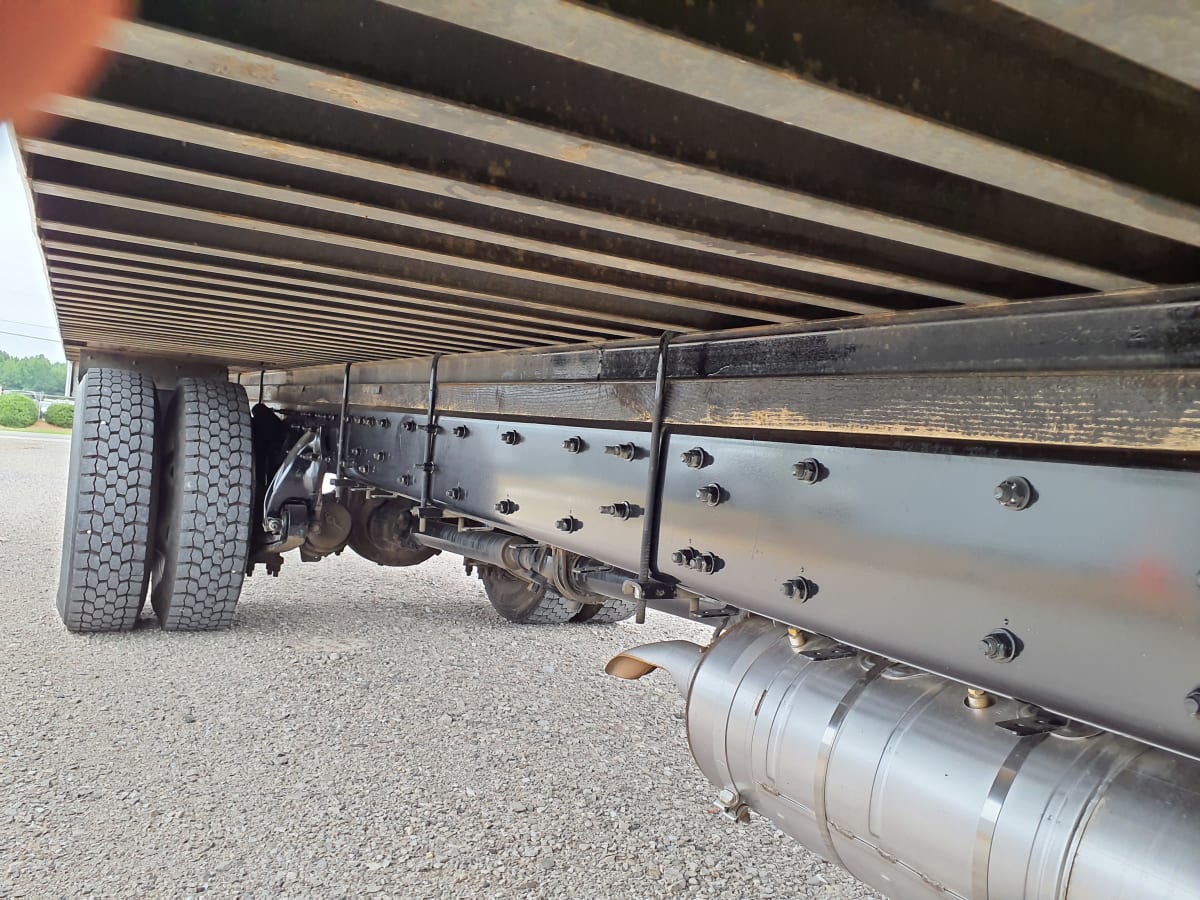 2017 Freightliner/Mercedes M2 106 675974