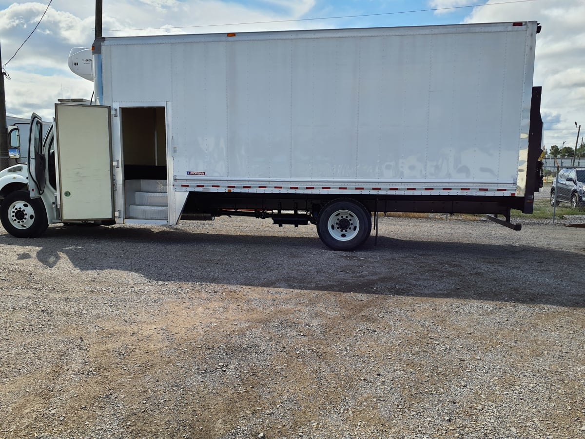 2017 Freightliner/Mercedes M2 106 675979