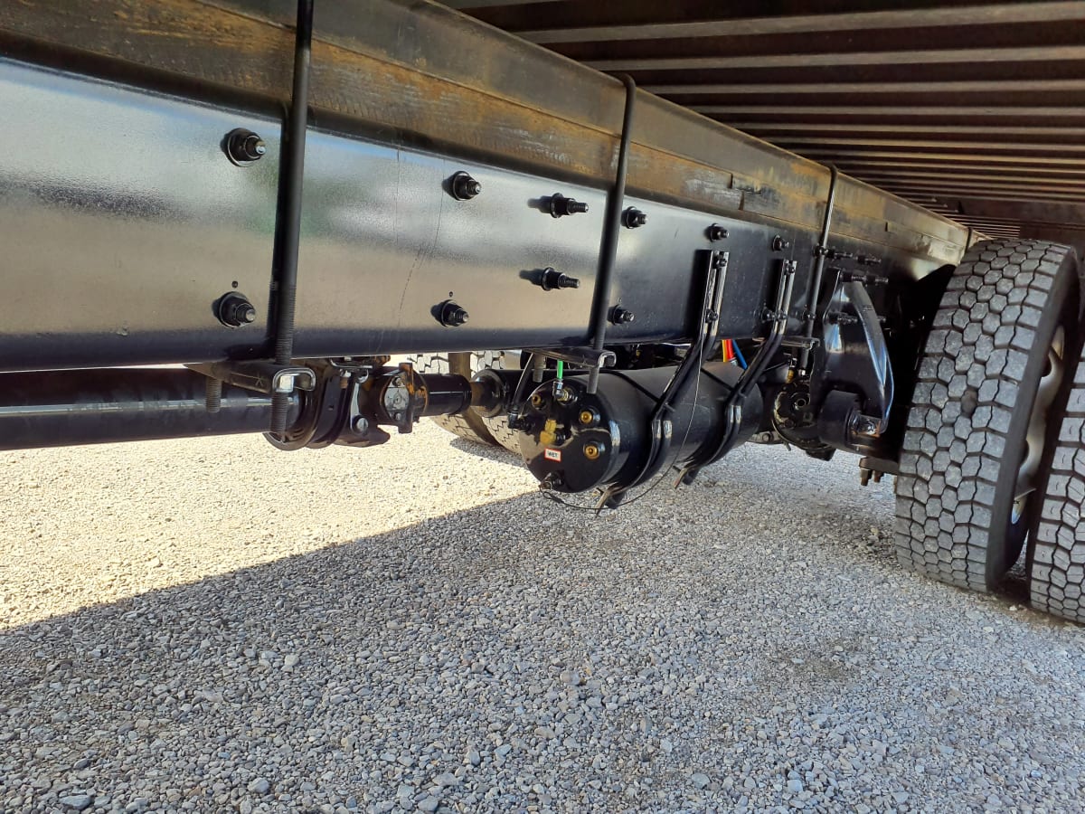 2017 Freightliner/Mercedes M2 106 675979