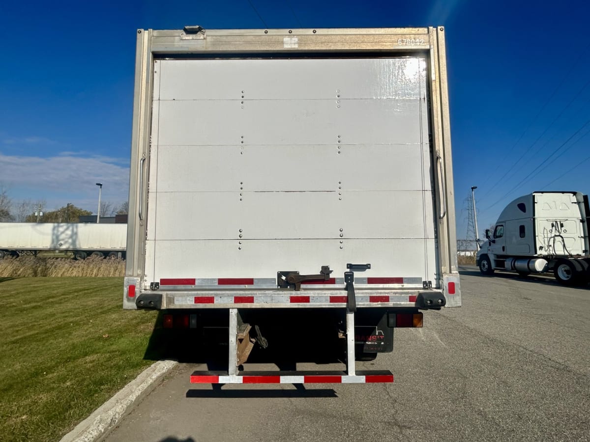 2017 Hino HINO 195 676042