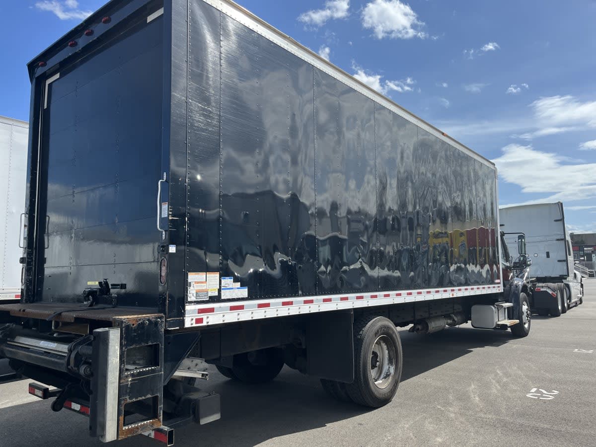 2017 Freightliner/Mercedes M2 106 676063