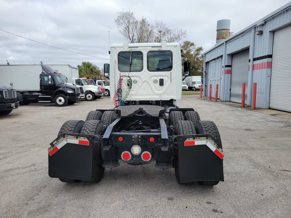 2017 Freightliner/Mercedes CASCADIA 125 676072