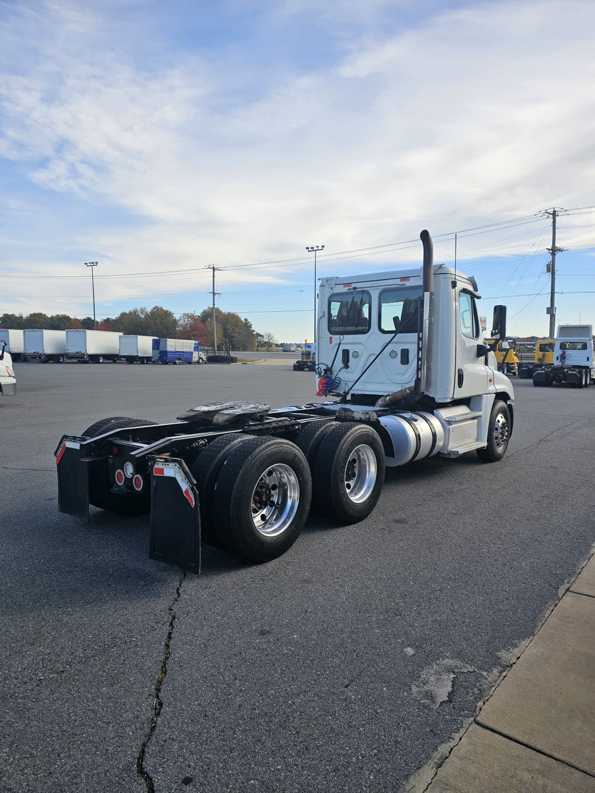 2017 Freightliner/Mercedes CASCADIA 125 676118