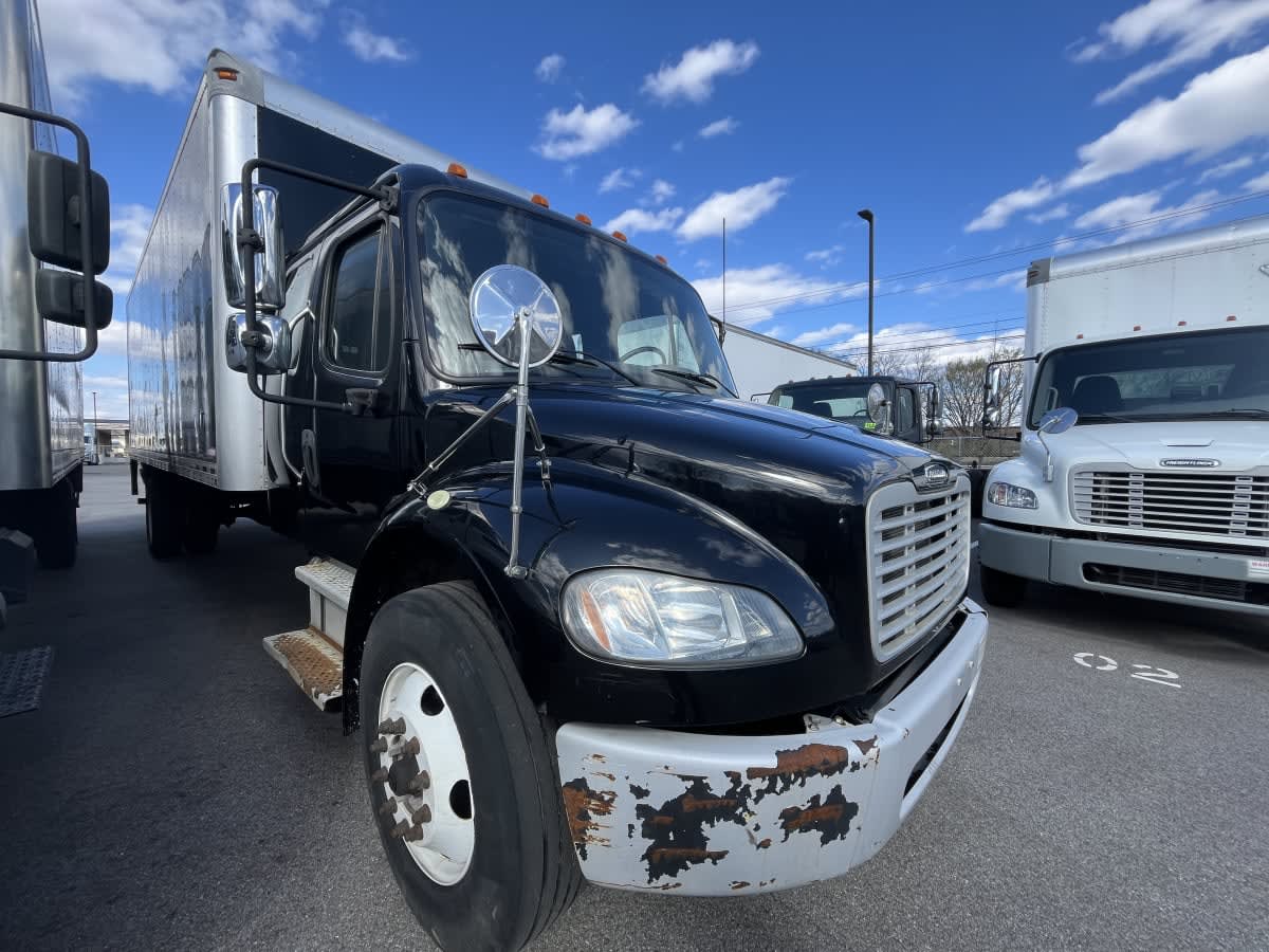 2017 Freightliner M2 106 in Beltsville, MD — photo 3