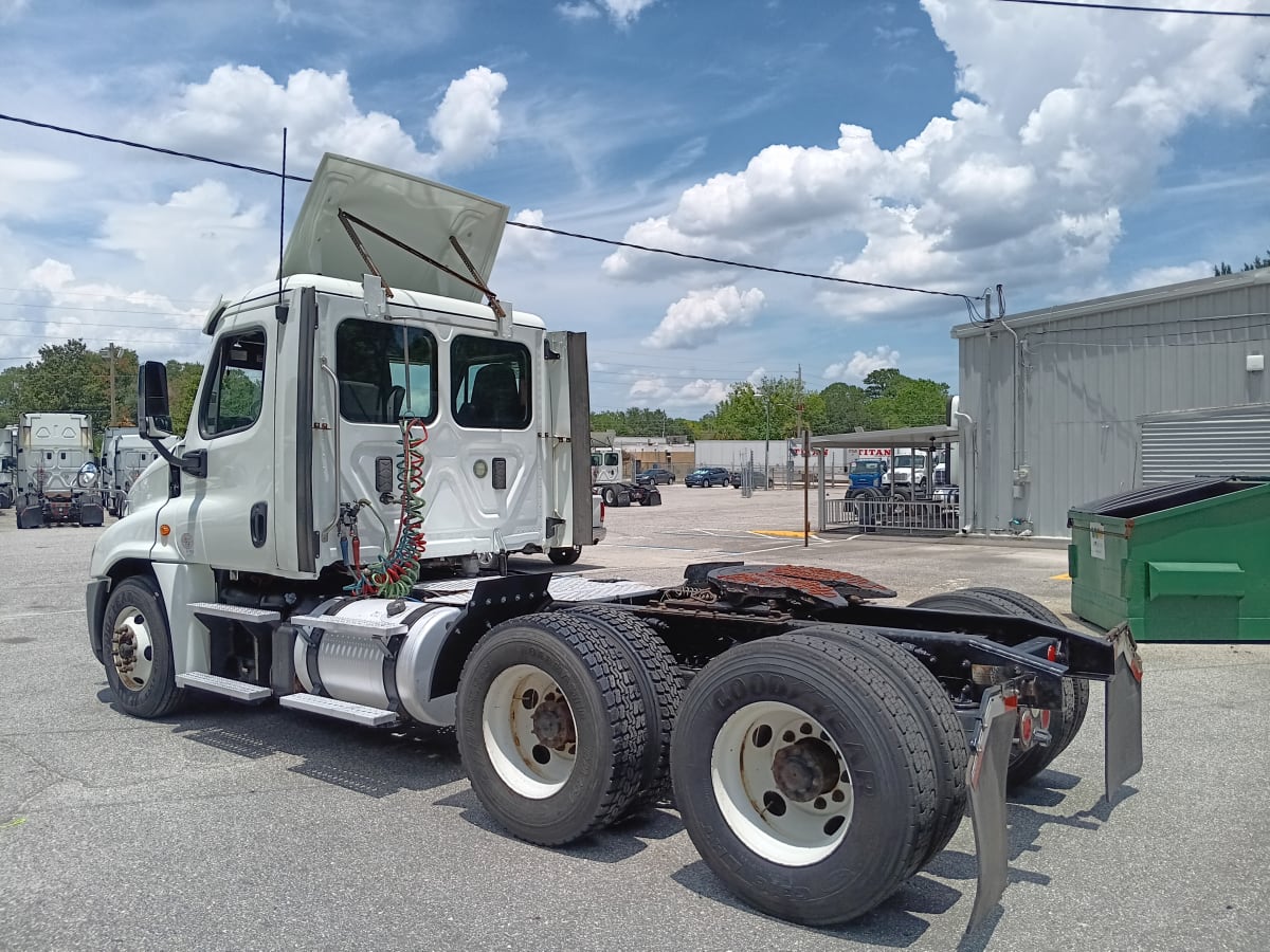 2017 Freightliner/Mercedes CASCADIA 125 676178