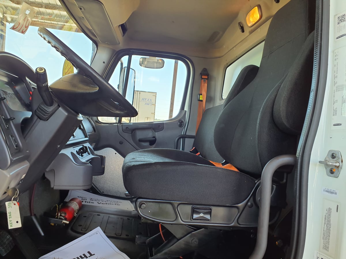 2017 Freightliner/Mercedes M2 106 676182