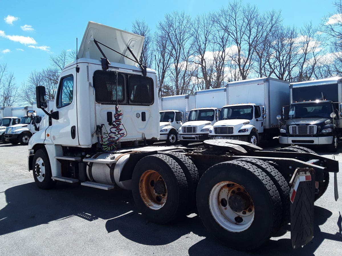 2017 Freightliner/Mercedes CASCADIA 125 676278