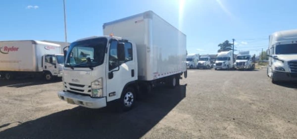 2017 Isuzu NPR HD 676302