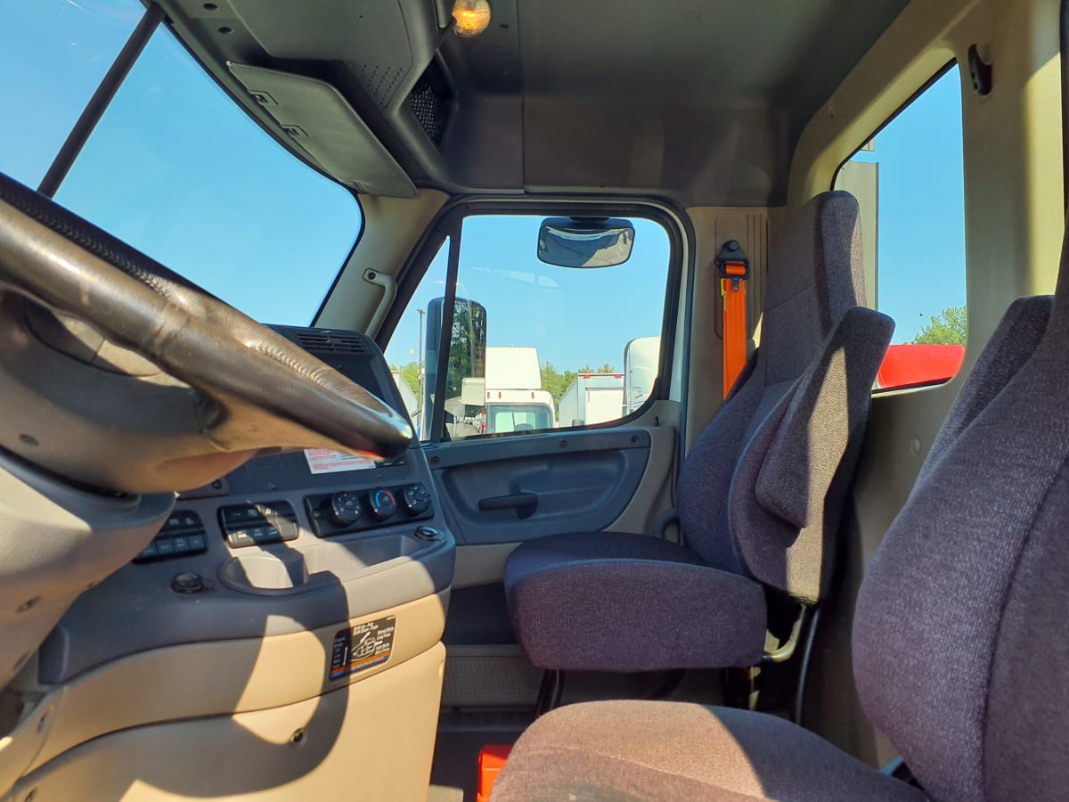 2017 Freightliner/Mercedes CASCADIA 125 676427
