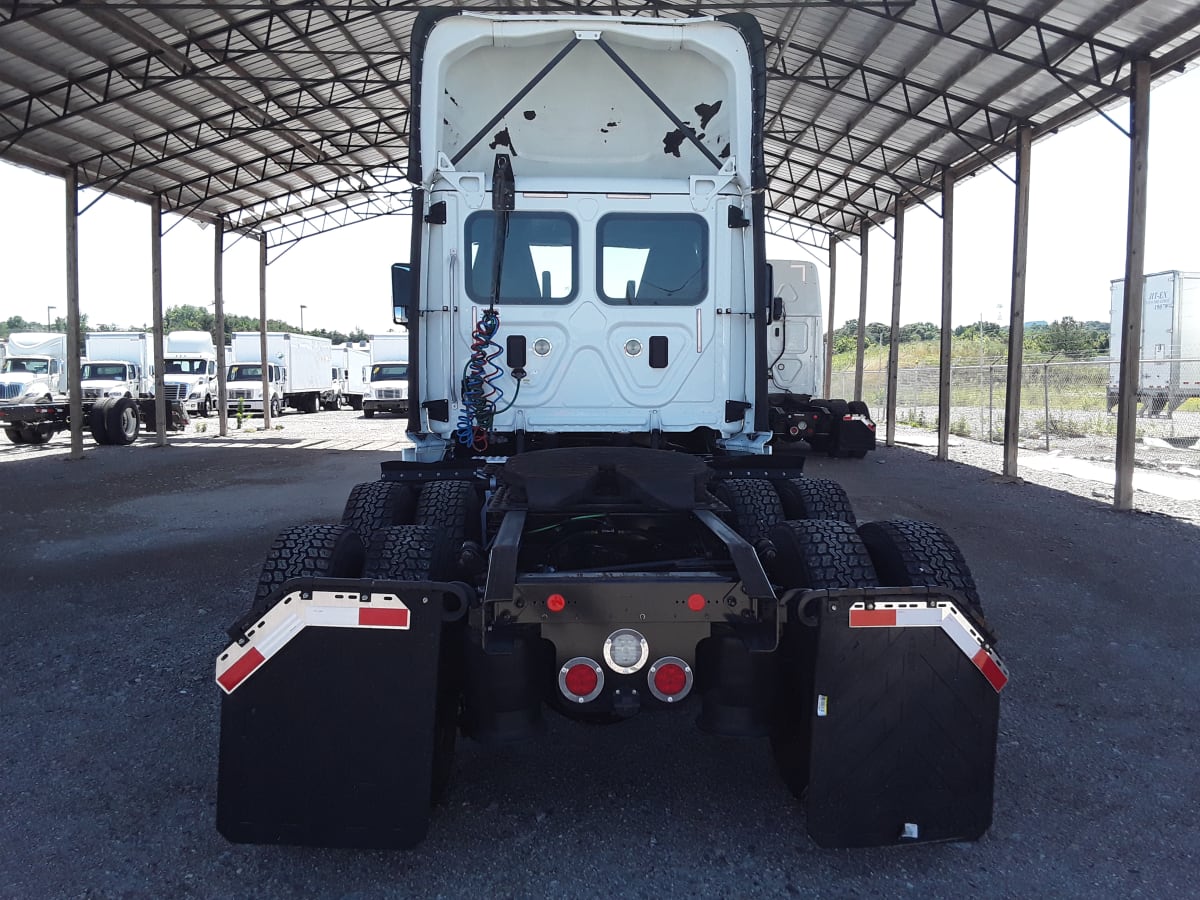 2017 Freightliner/Mercedes CASCADIA 125 676444