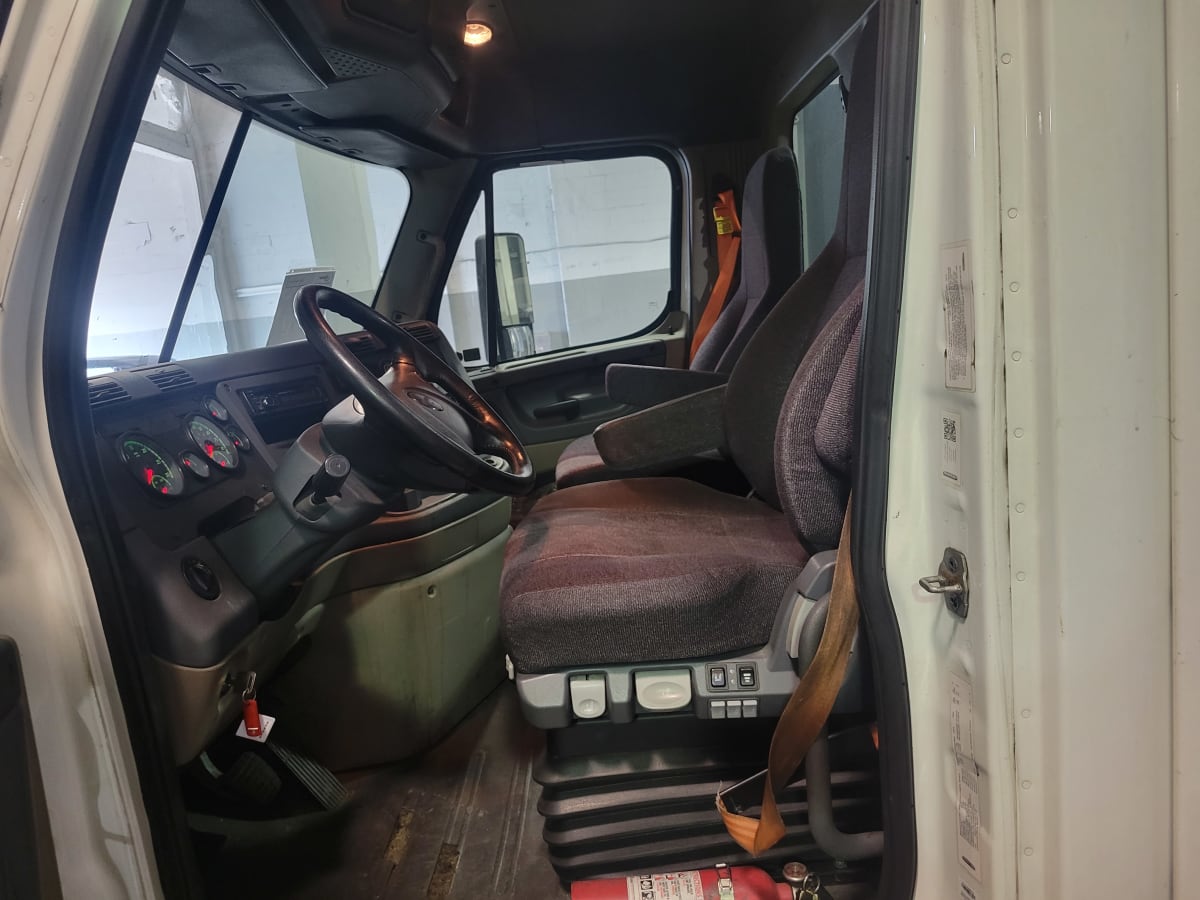 2017 Freightliner/Mercedes CASCADIA 125 676445