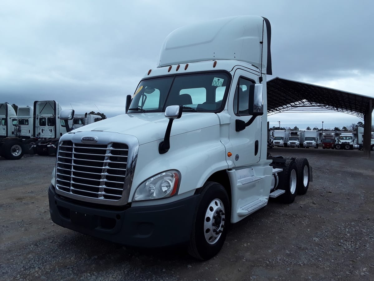 2017 Freightliner/Mercedes CASCADIA 125 676446