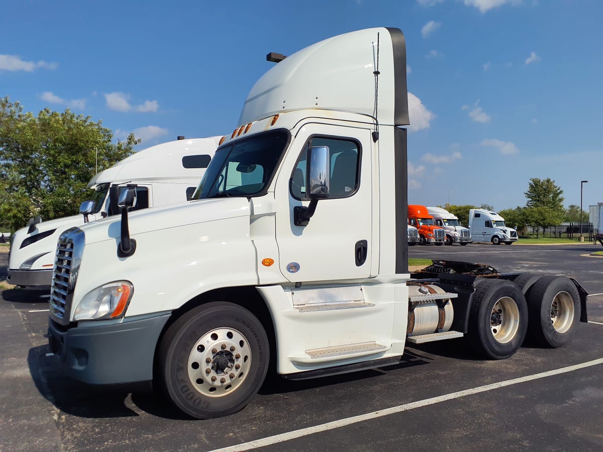 2017 Freightliner/Mercedes CASCADIA 125 676450