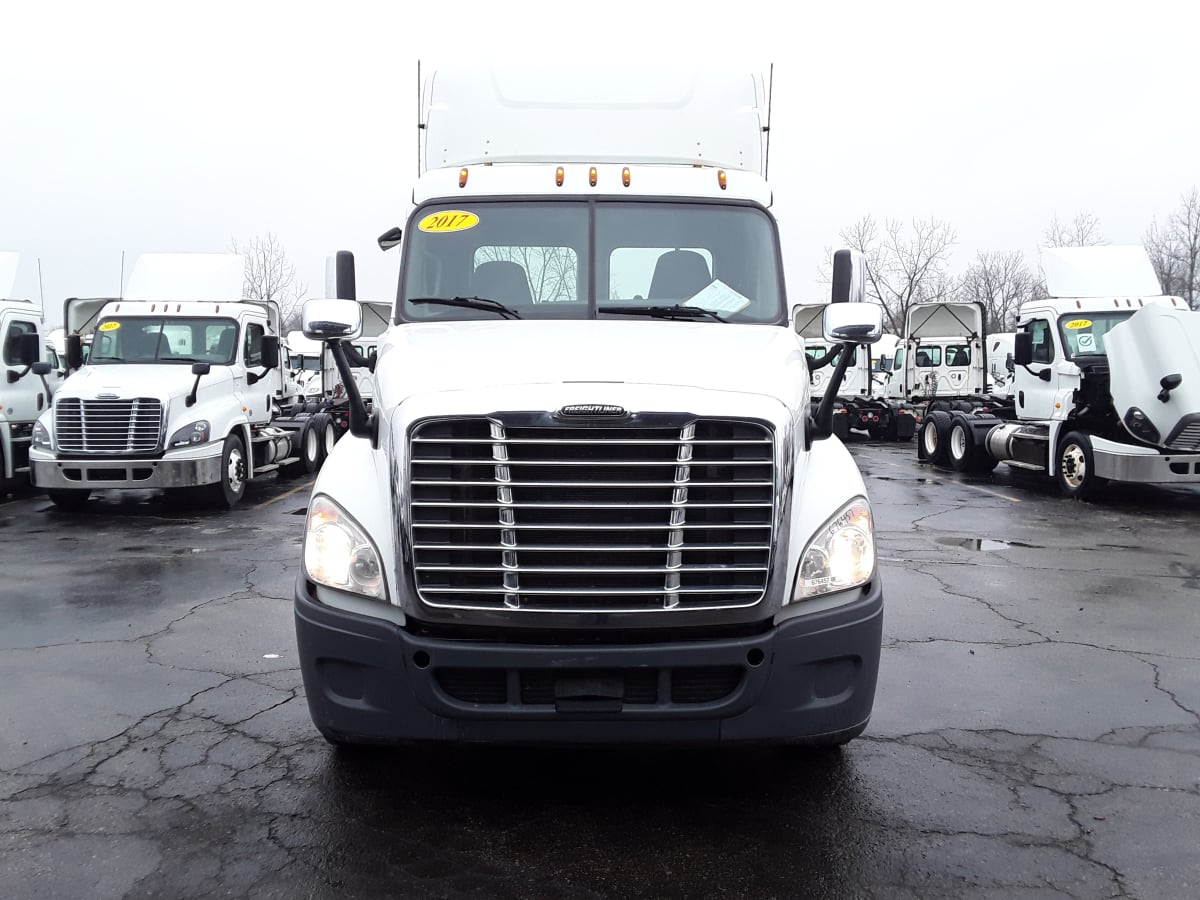 2017 Freightliner/Mercedes CASCADIA 125 676457