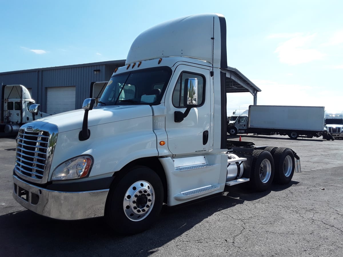 2017 Freightliner/Mercedes CASCADIA 125 676470