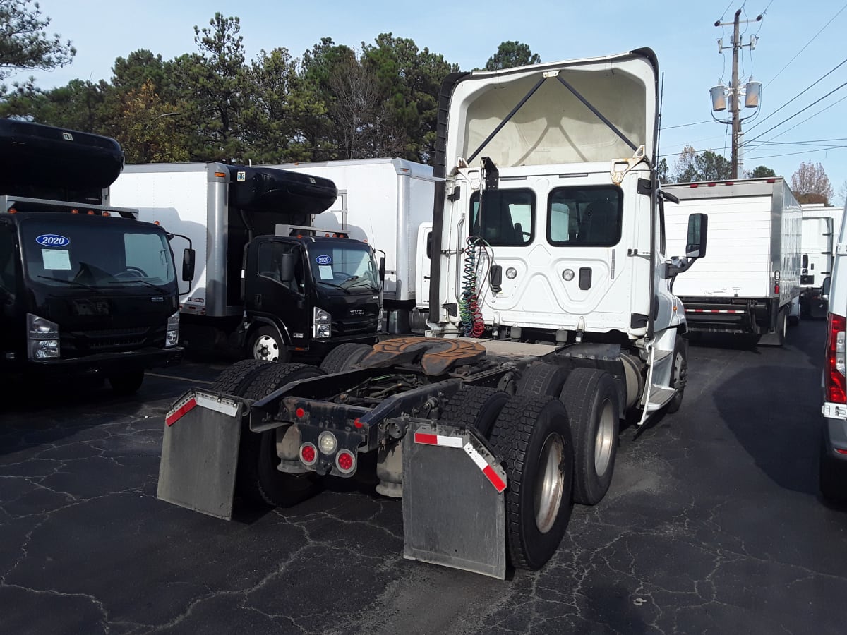 2017 Freightliner/Mercedes CASCADIA 125 676472