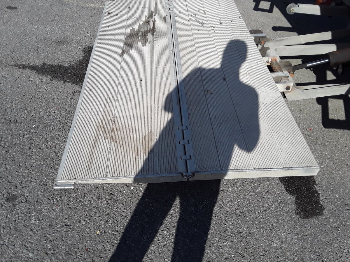 2017 Hino HINO 195 676479