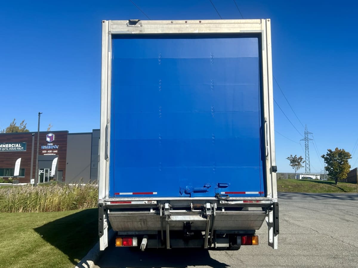 2017 Hino HINO 195 676479