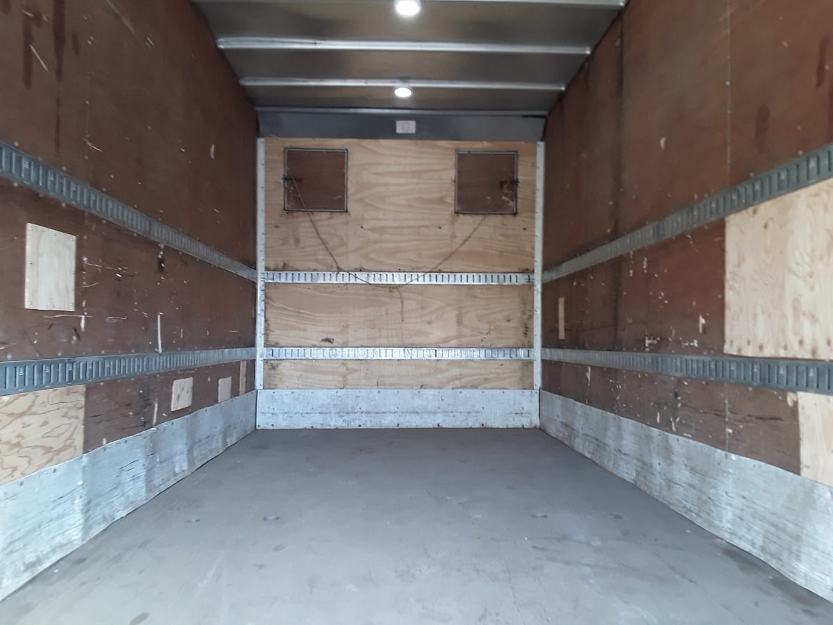 2017 Hino HINO 195 676479