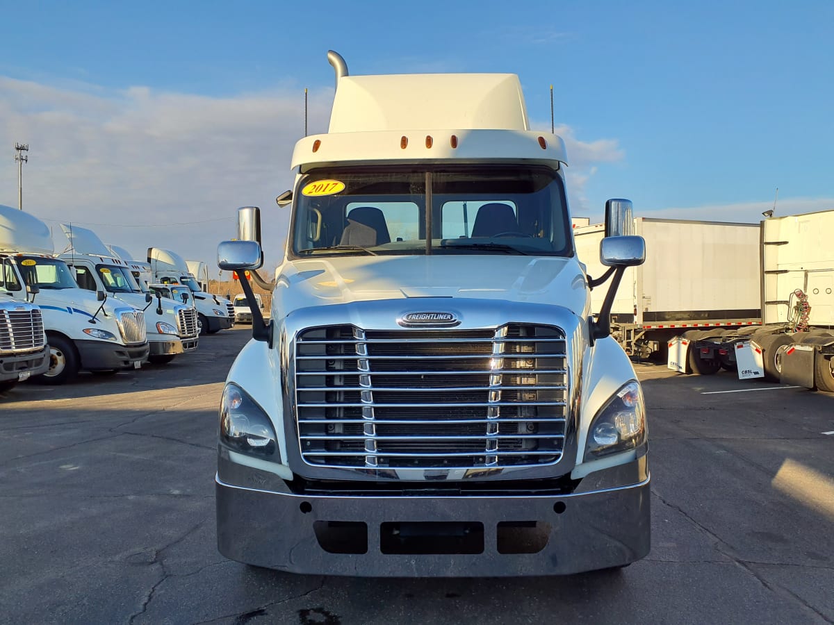 2017 Freightliner/Mercedes CASCADIA 125 676519