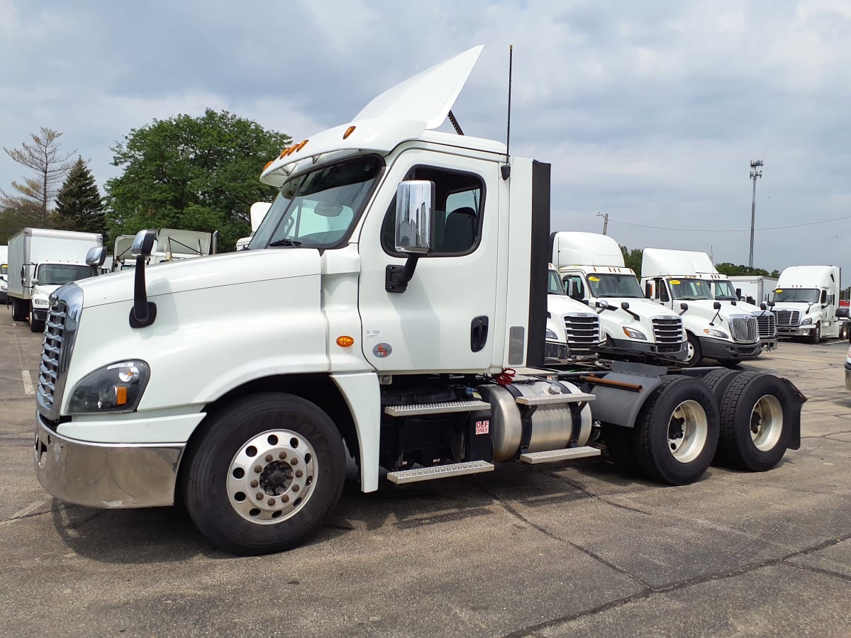 2017 Freightliner/Mercedes CASCADIA 125 676520