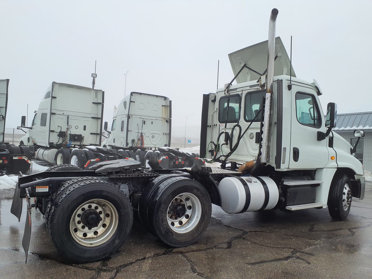 2017 Freightliner/Mercedes CASCADIA 125 676526