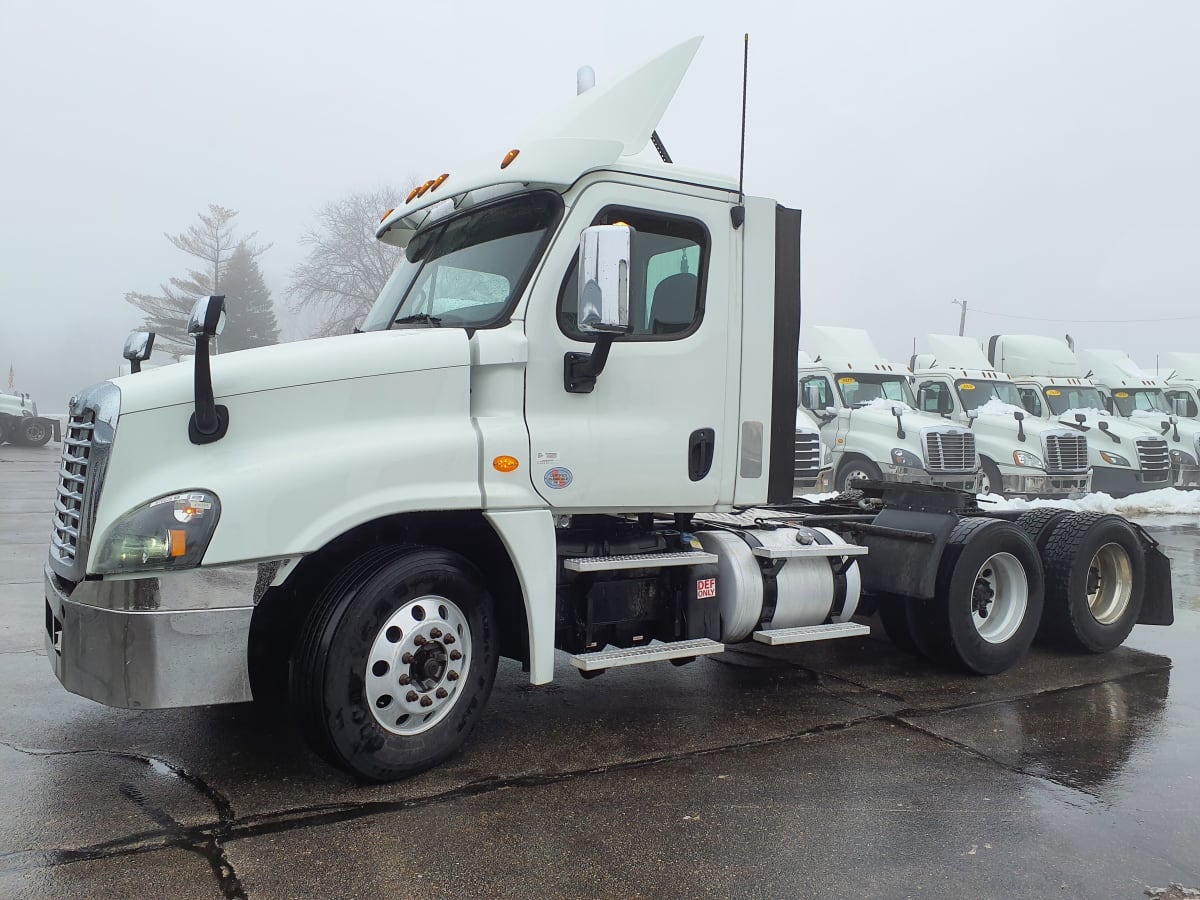 2017 Freightliner/Mercedes CASCADIA 125 676526