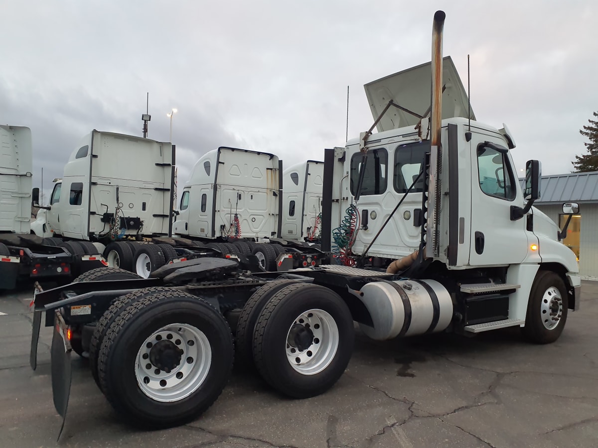 2017 Freightliner/Mercedes CASCADIA 125 676527