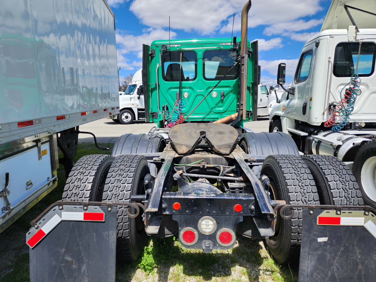 2017 Freightliner/Mercedes CASCADIA 113 676550