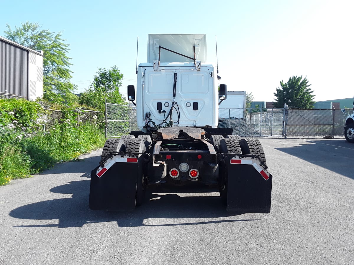 2017 Freightliner/Mercedes CASCADIA 125 676576