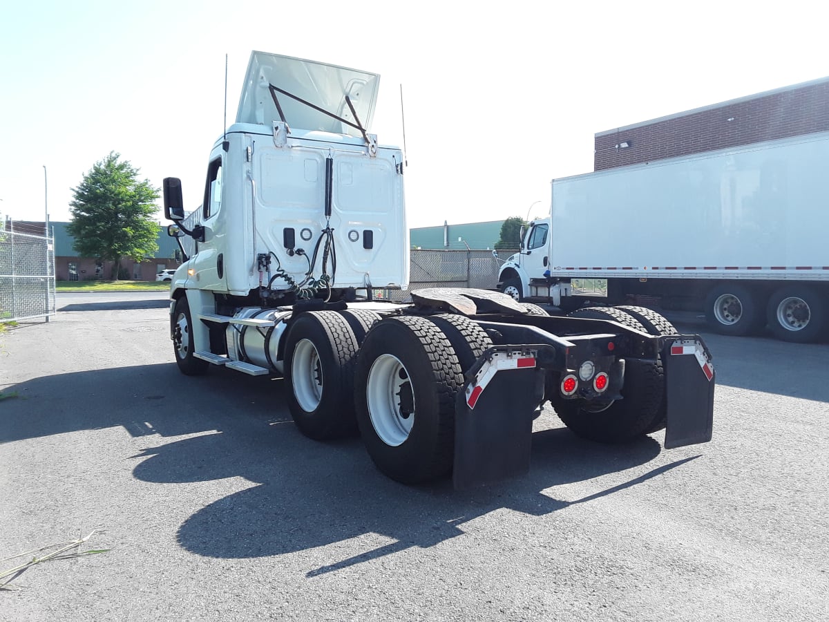 2017 Freightliner/Mercedes CASCADIA 125 676576