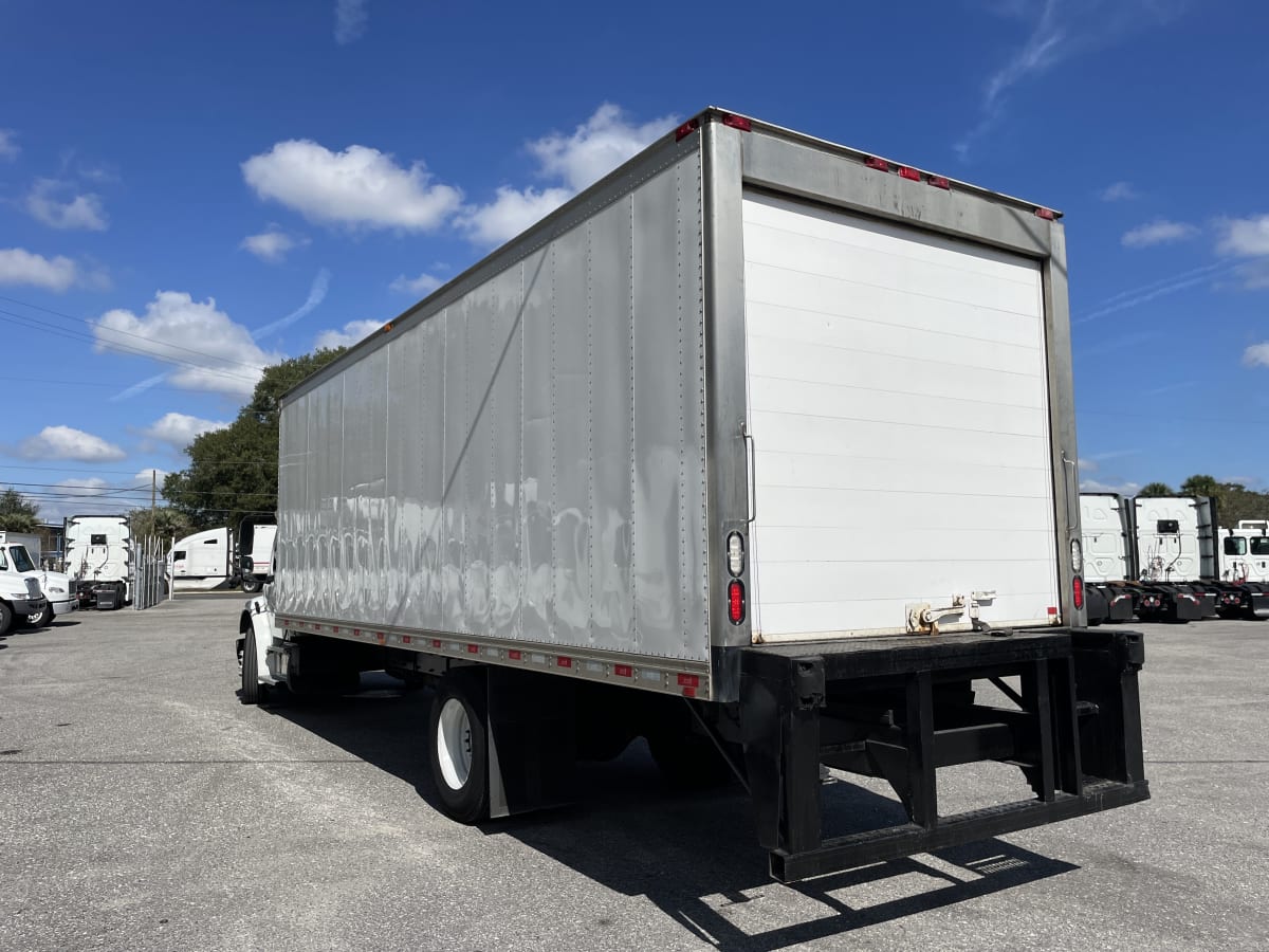 2017 Freightliner/Mercedes M2 106 676646