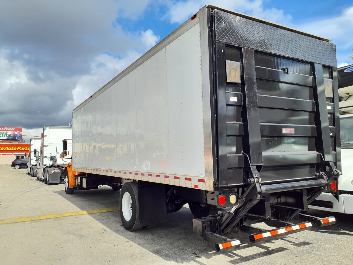 2017 Freightliner/Mercedes M2 106 676745