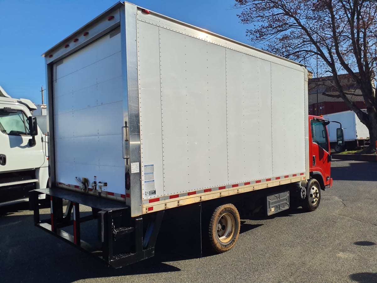 2017 Isuzu NPR 676760