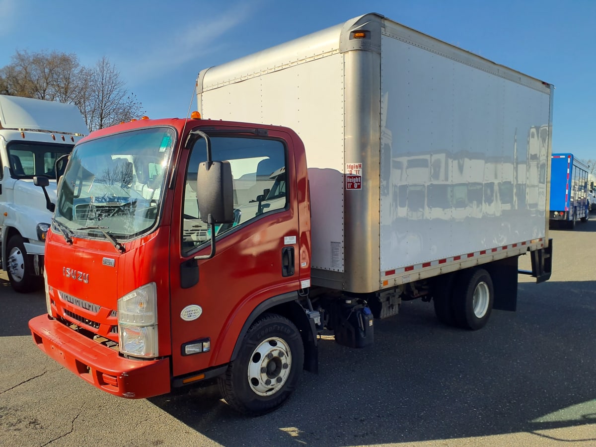 2017 Isuzu NPR 676760