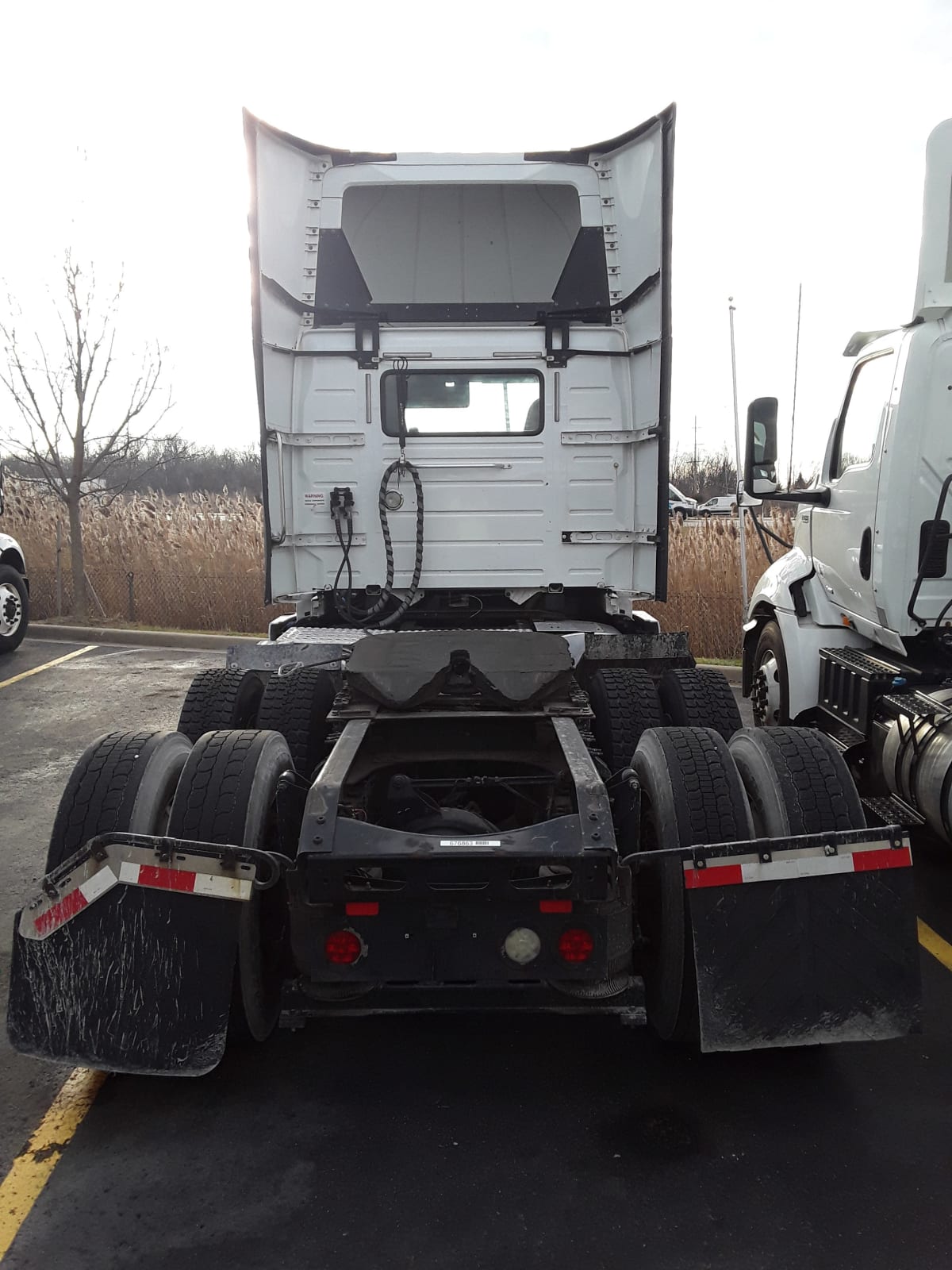 2017 Volvo VNL64TRACTOR 676863