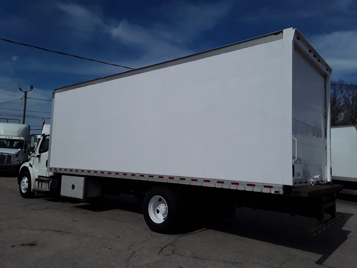 2017 Freightliner/Mercedes M2 106 676941