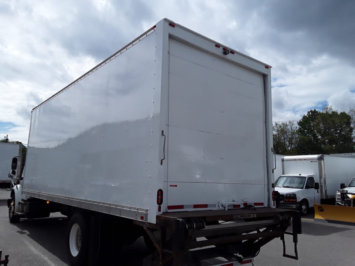 2018 Freightliner M2 106 676961
