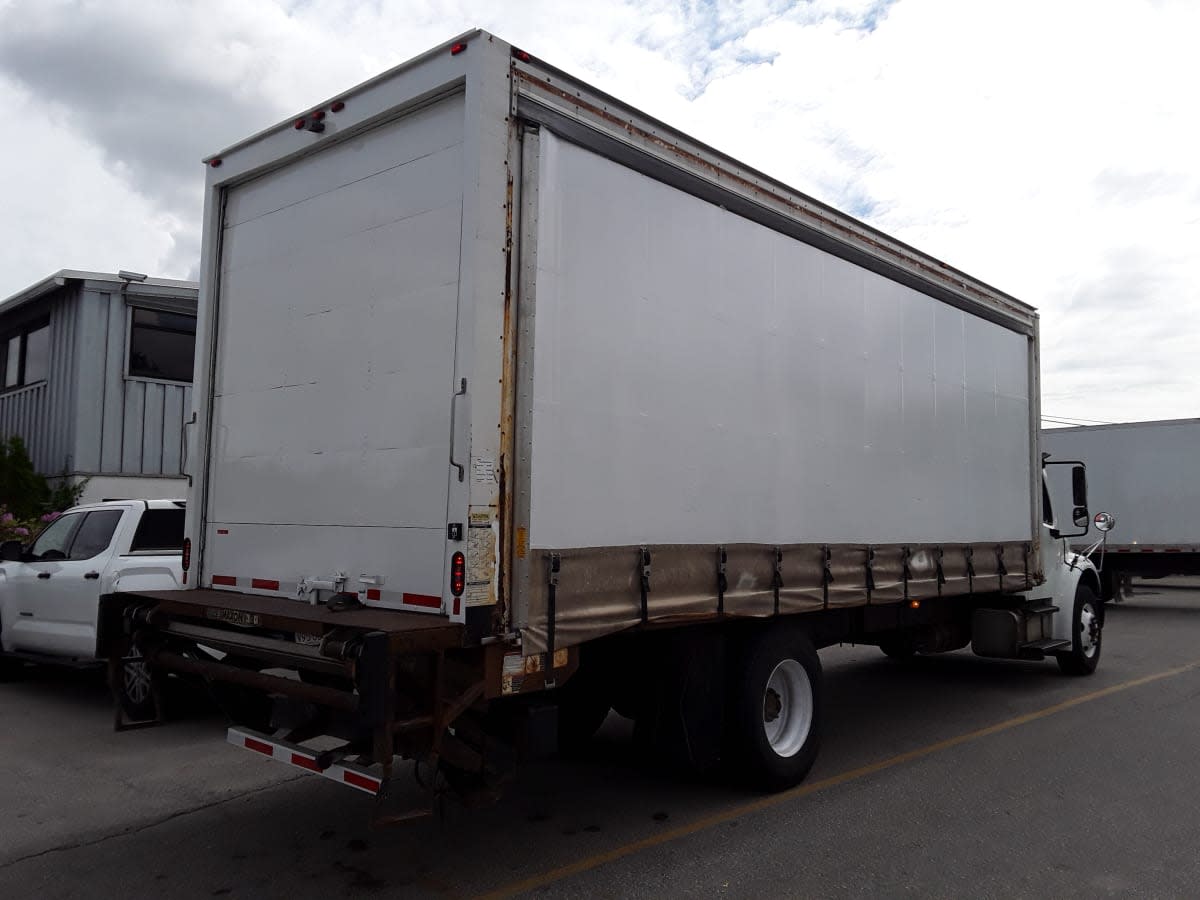 2018 Freightliner M2 106 676961