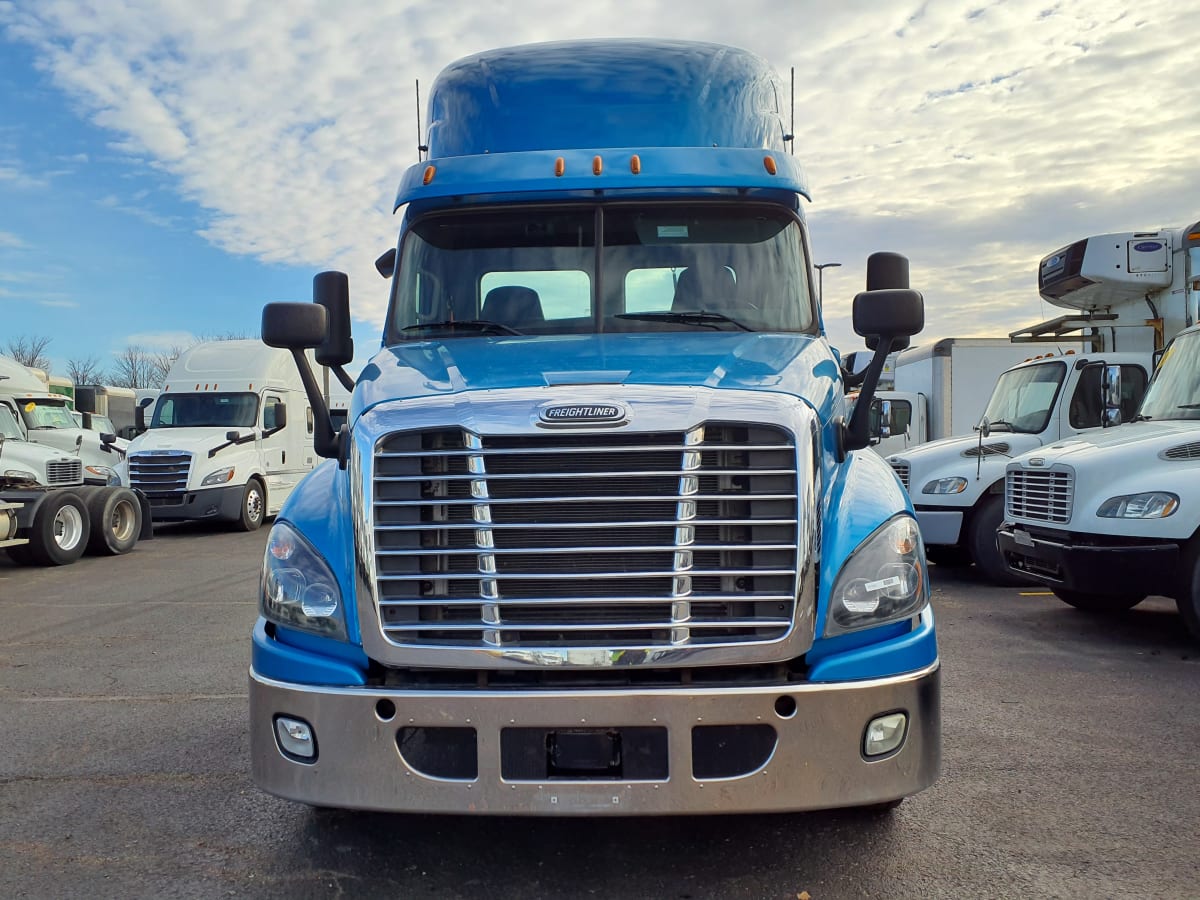 2017 Freightliner/Mercedes CASCADIA 125 677034