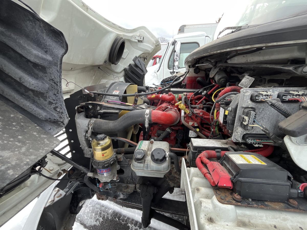 2017 Freightliner/Mercedes M2 106 677059