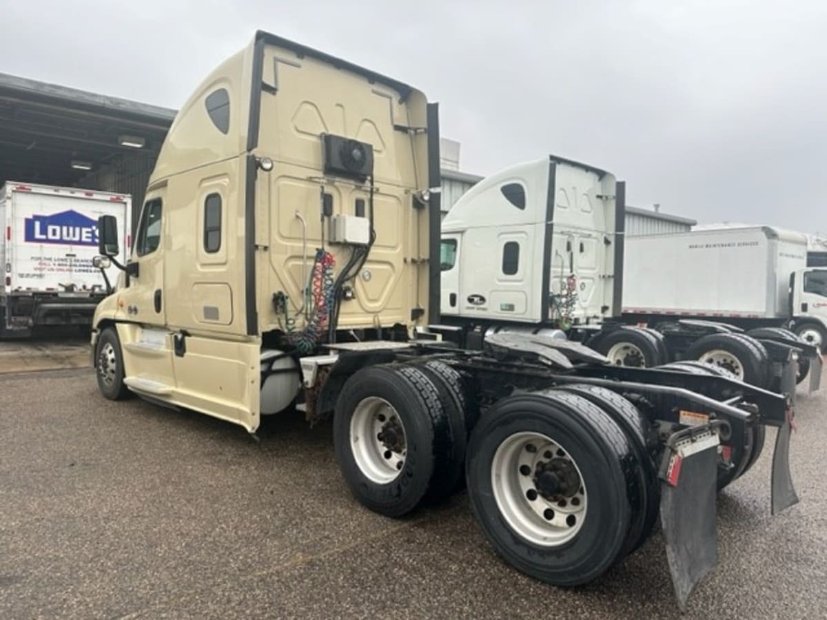 2017 Freightliner/Mercedes CASCADIA 125 677069