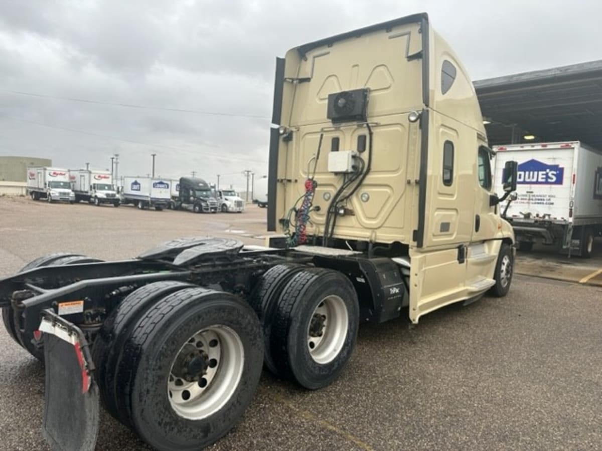 2017 Freightliner/Mercedes CASCADIA 125 677069