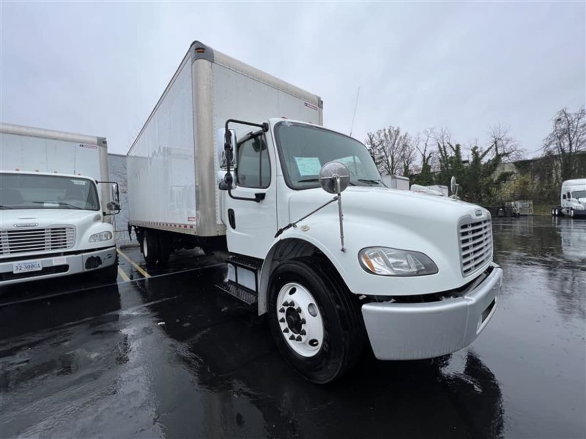 2017 Freightliner/Mercedes M2 106 677070